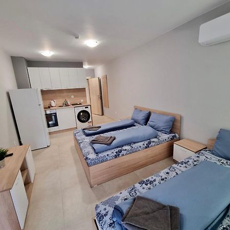 Best Family Apartments & Parking 소피아 외부 사진